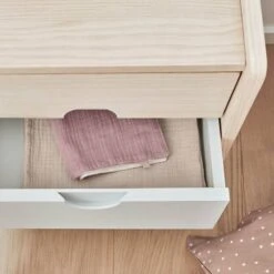 Nachtkastje Nunila 21 Nachtkastje Nunila -Thuis - kinderkamer 1000278100 210715 16255800209 MOOD DETAILS P000000001000278100 mood